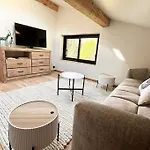 Le 1853 Chalet