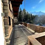 Le 1853 * Chamonix