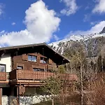 Chalet Le 1853 *